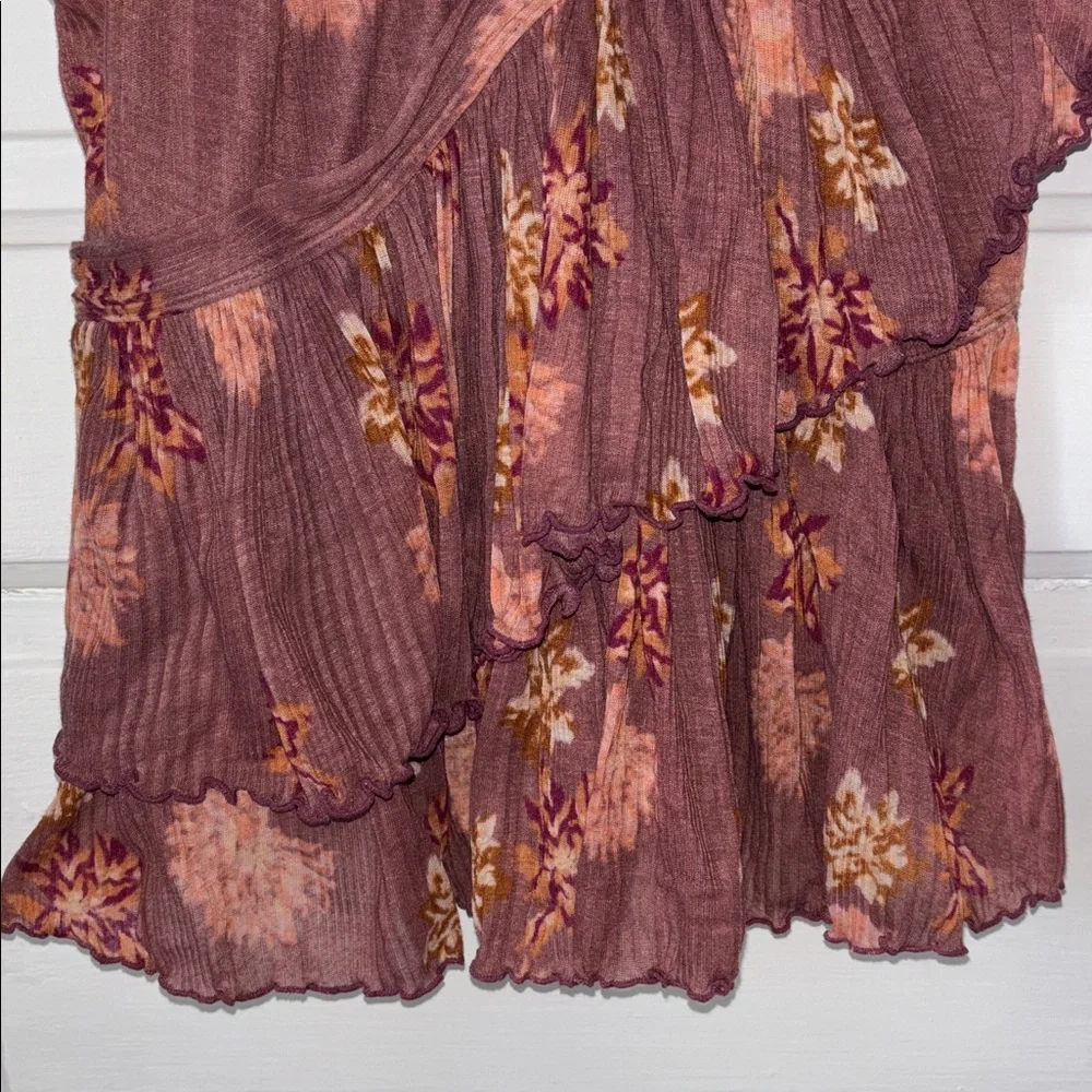 FREE PEOPLE MELBOURNE PRINTED RUFFLED RIBBED TANK